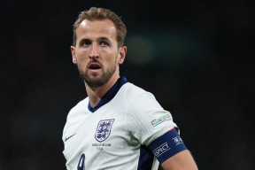 开云-凯恩在法国队比赛中精彩发挥，战术调整引发热议！的简单介绍