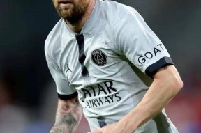 开云体育-包含锐不可当引发热议！，梅西在C9比赛中刷新纪录再创辉煌时刻的词条