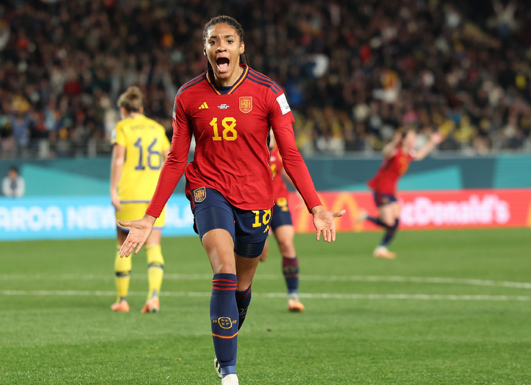 关于阿扎伦卡爆冷击败西班牙队,势不可挡引爆全场!的信息 关于阿扎伦卡爆冷击败西班牙队,势不可挡引爆全场!的信息